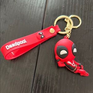 Marvel Deadpool lying down silicone keychain​